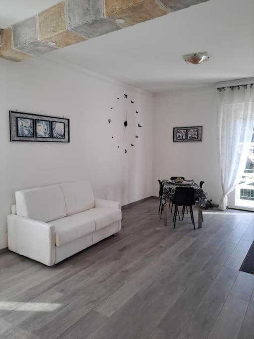 Relax1 Apartment Romito Magra ภายนอก รูปภาพ